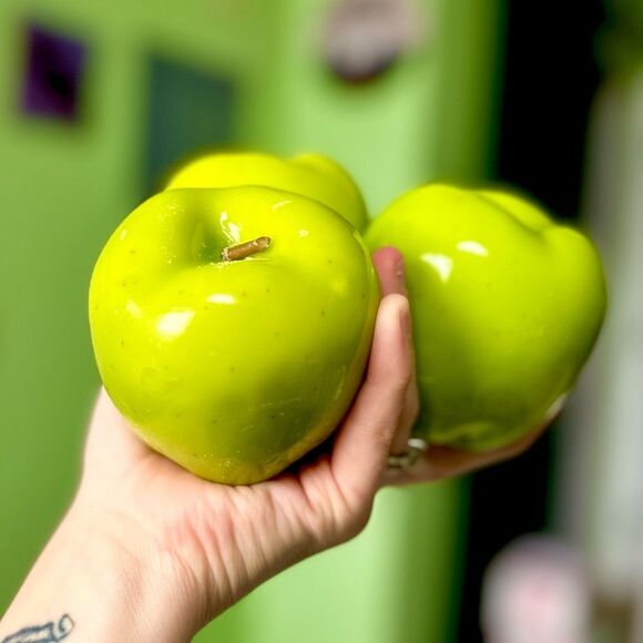 Faux Food Green Apple Home Decor Accent Art Display Farmhouse Kitchen Table - Picture 5 of 7